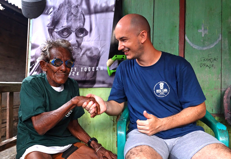 Thomas Despin mit Bajau aus Netflix